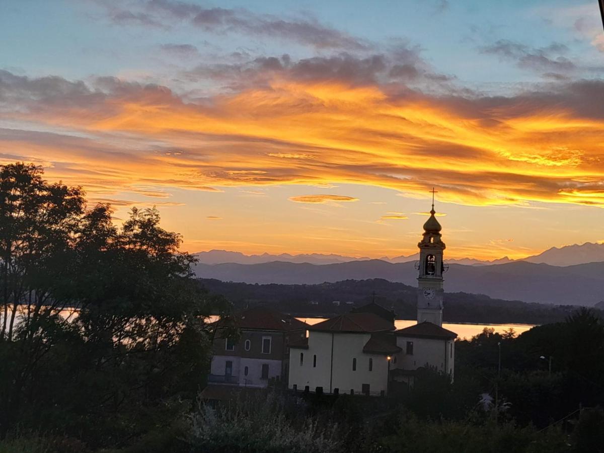 Appartamento Tramonto Al Lago Gavirate Esterno foto
