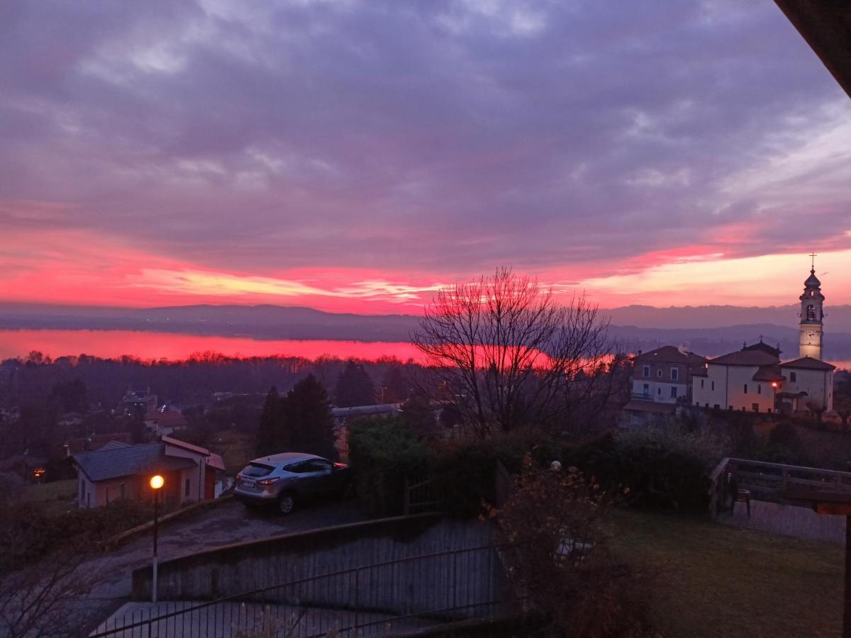 Appartamento Tramonto Al Lago Gavirate Esterno foto